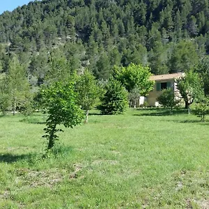 https://villa-gabriel.hotels-rhonealpes.com